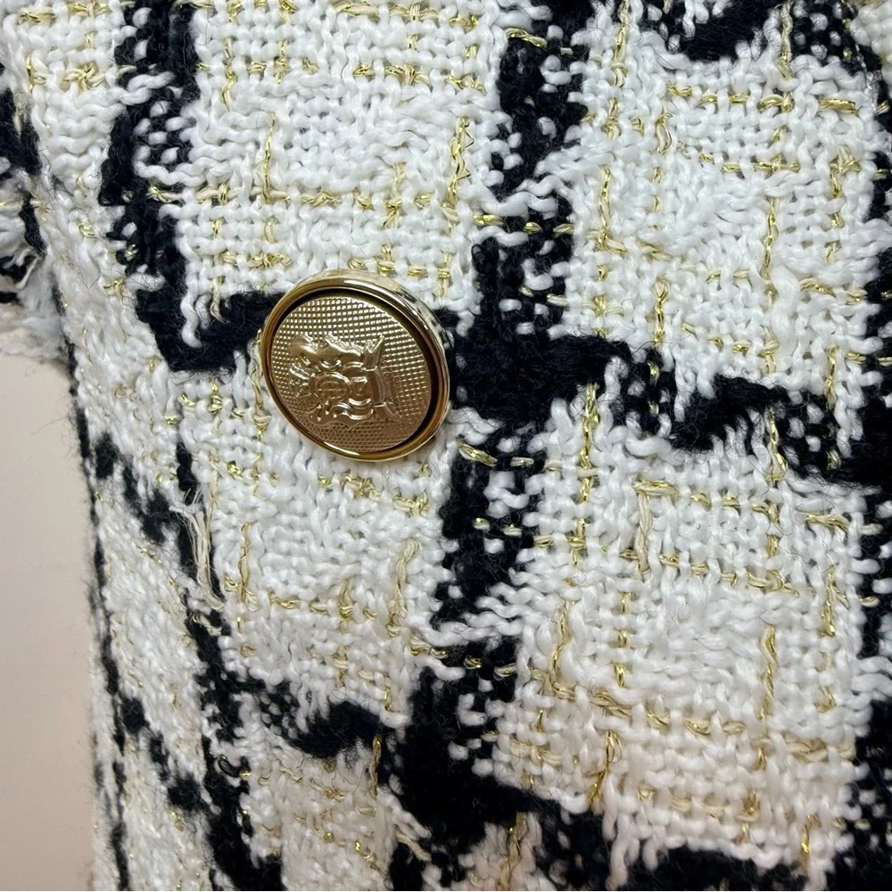 NEW Women’s Black & White Tweed Sleeveless Vest Jacket Gold Buttons Fringe Trim - Picture 12 of 16